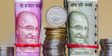 Will Indian Rupee Skyrocket? Investors Play the Odds with High-Stakes Options!